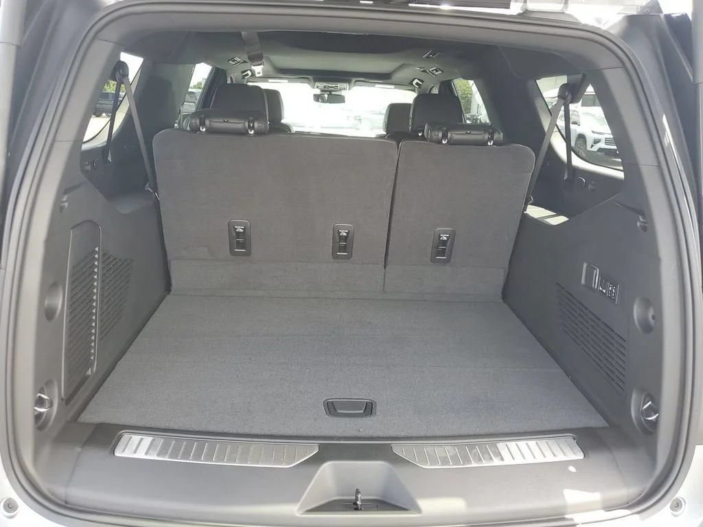 New 2026 Sterling Gray Metallic Chevrolet Z71 image 27