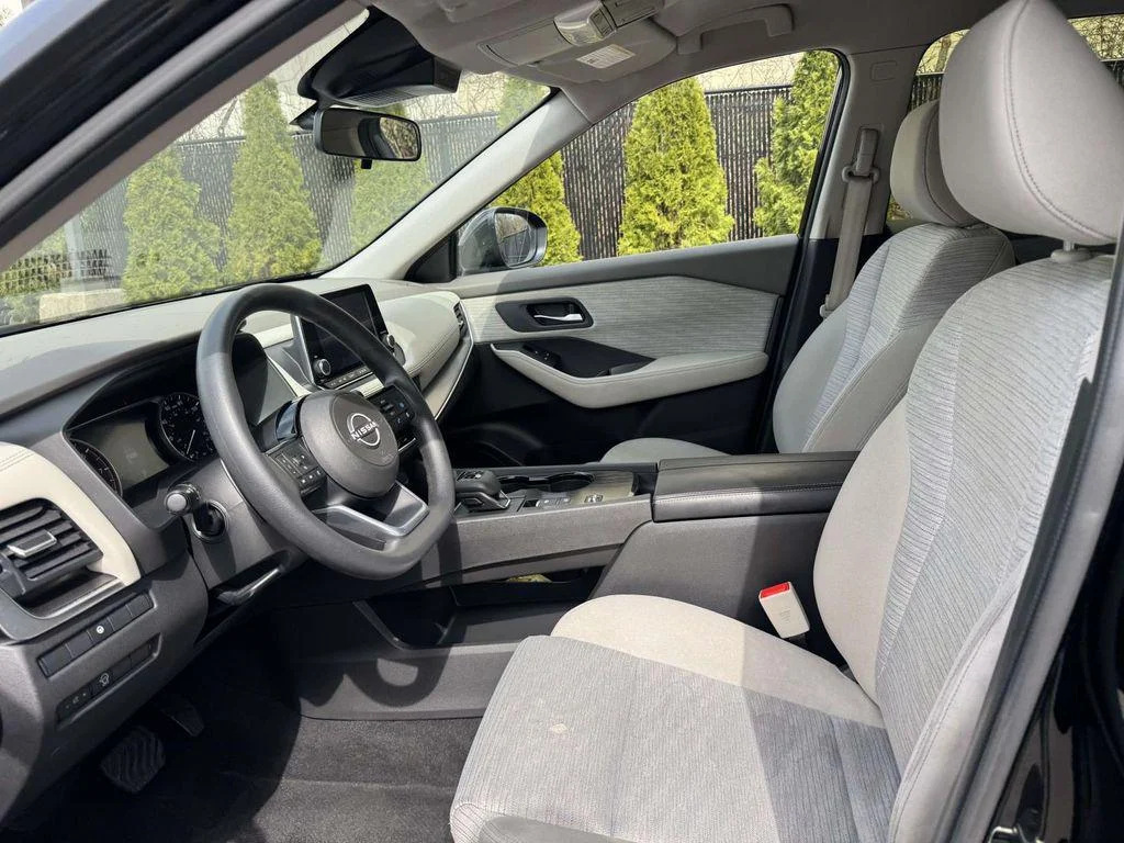 2023 Nissan Rogue SV - Photo 15
