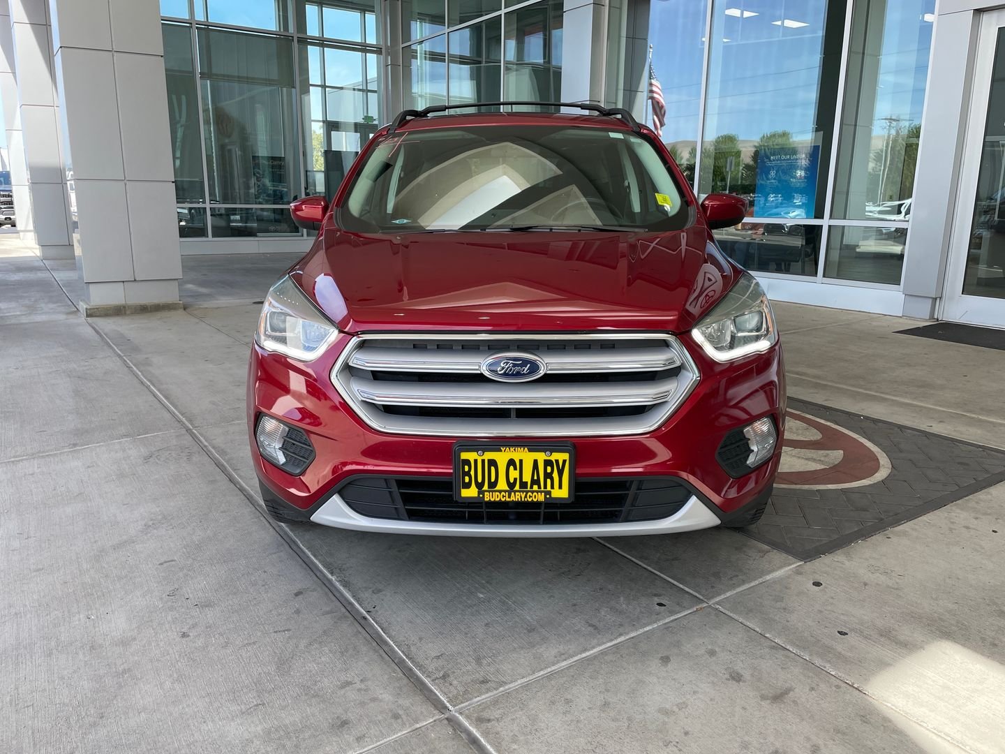 Used 2018 Red Ford SEL image 8