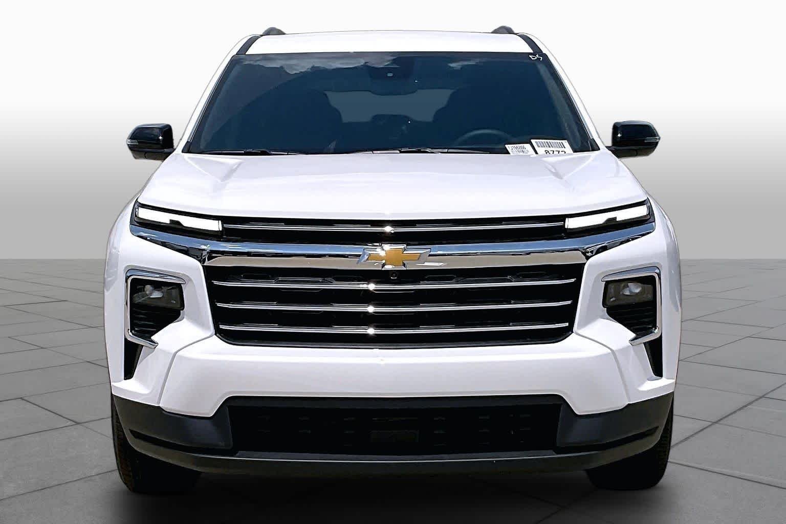 2026 Chevrolet Traverse LT - Photo 2