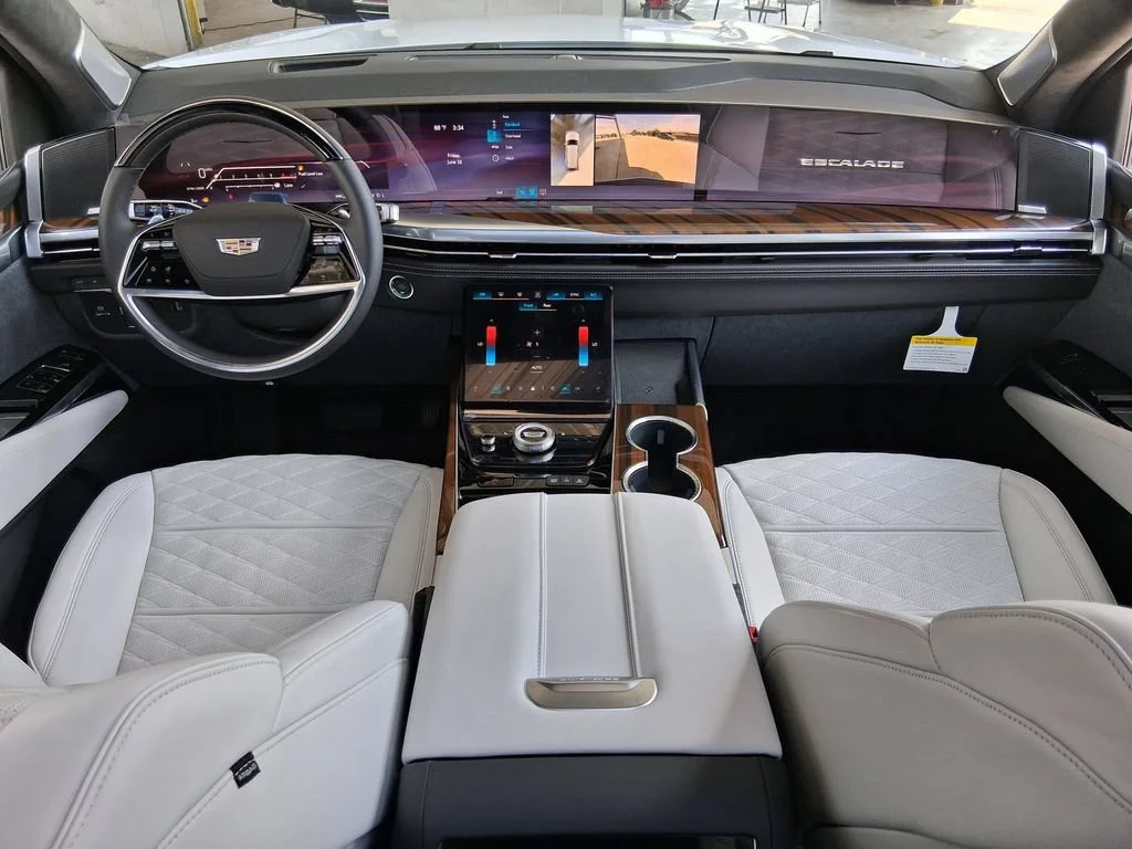 New 2026 Vibrant White Tricoat Cadillac Platinum Sport image 9