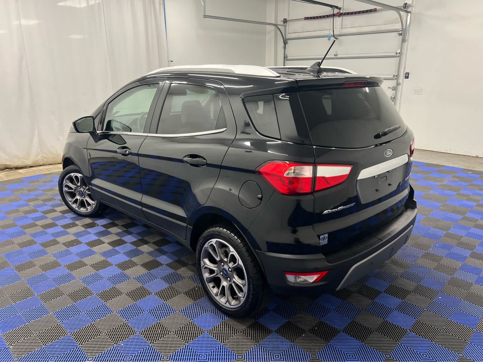Used 2021 Shadow Black Ford Titanium image 10