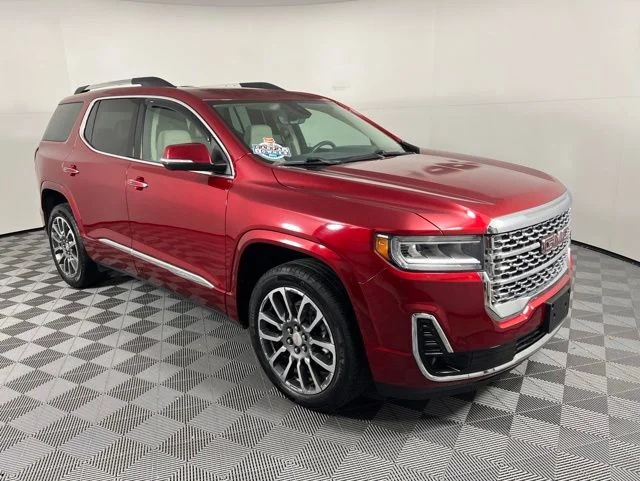 2022 GMC Acadia Denali FWD's photo