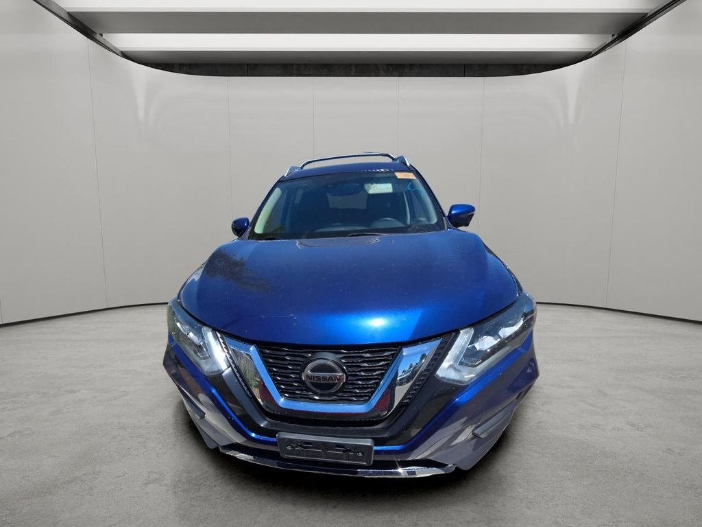 Used 2018 Caspian Blue Nissan SL image 15