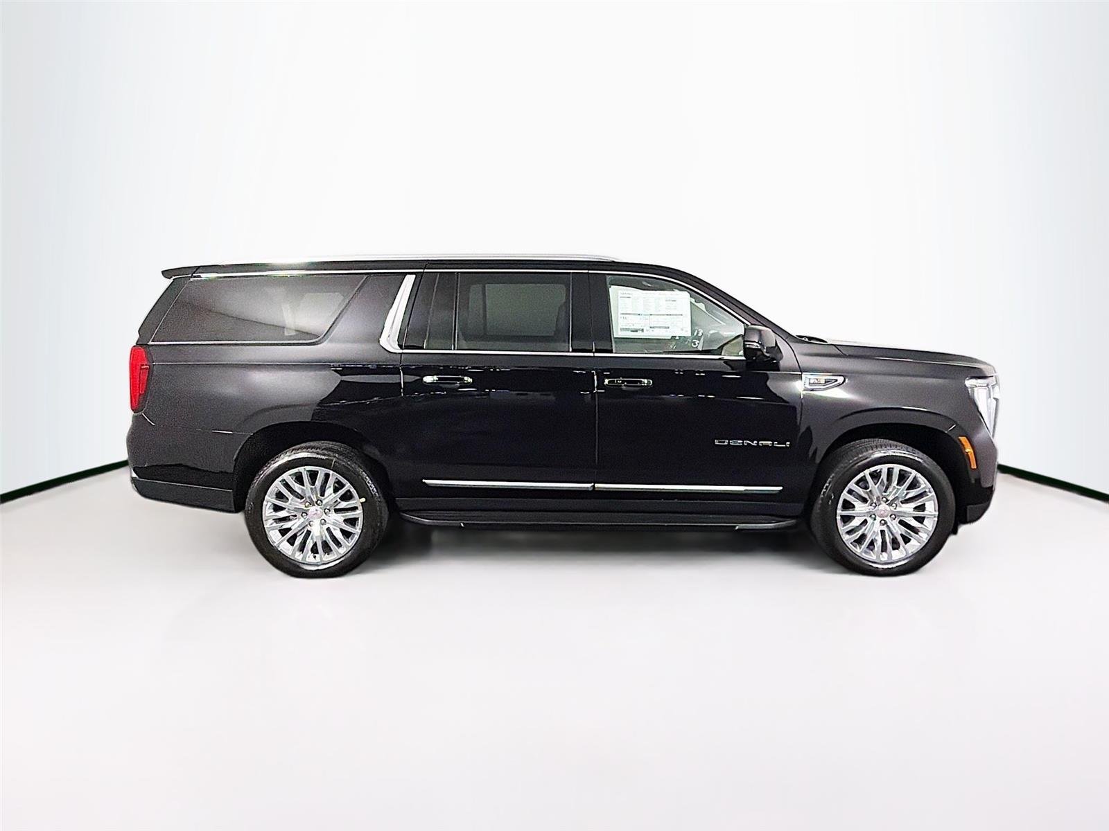 2026 GMC Yukon XL Denali - Photo 12