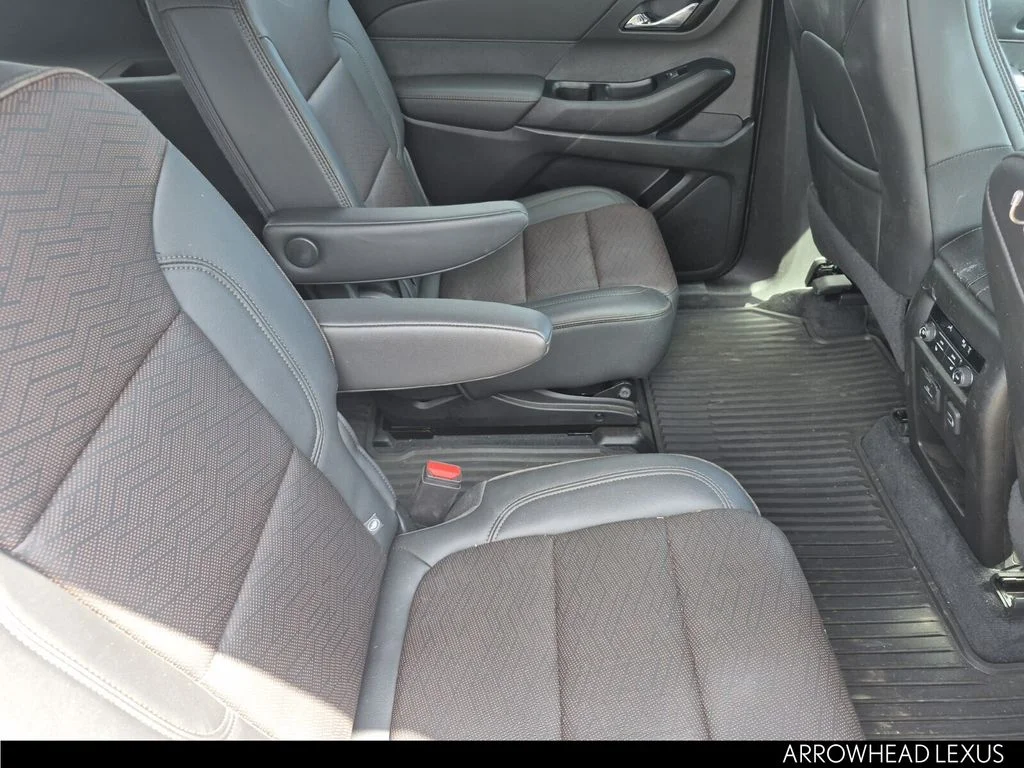Used 2023 White Chevrolet High Country image 15