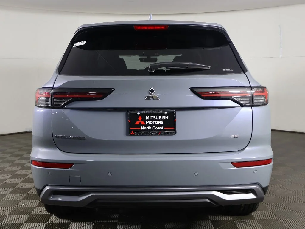 New 2026 Gray Mitsubishi SE 1.5T S-AWC image 14