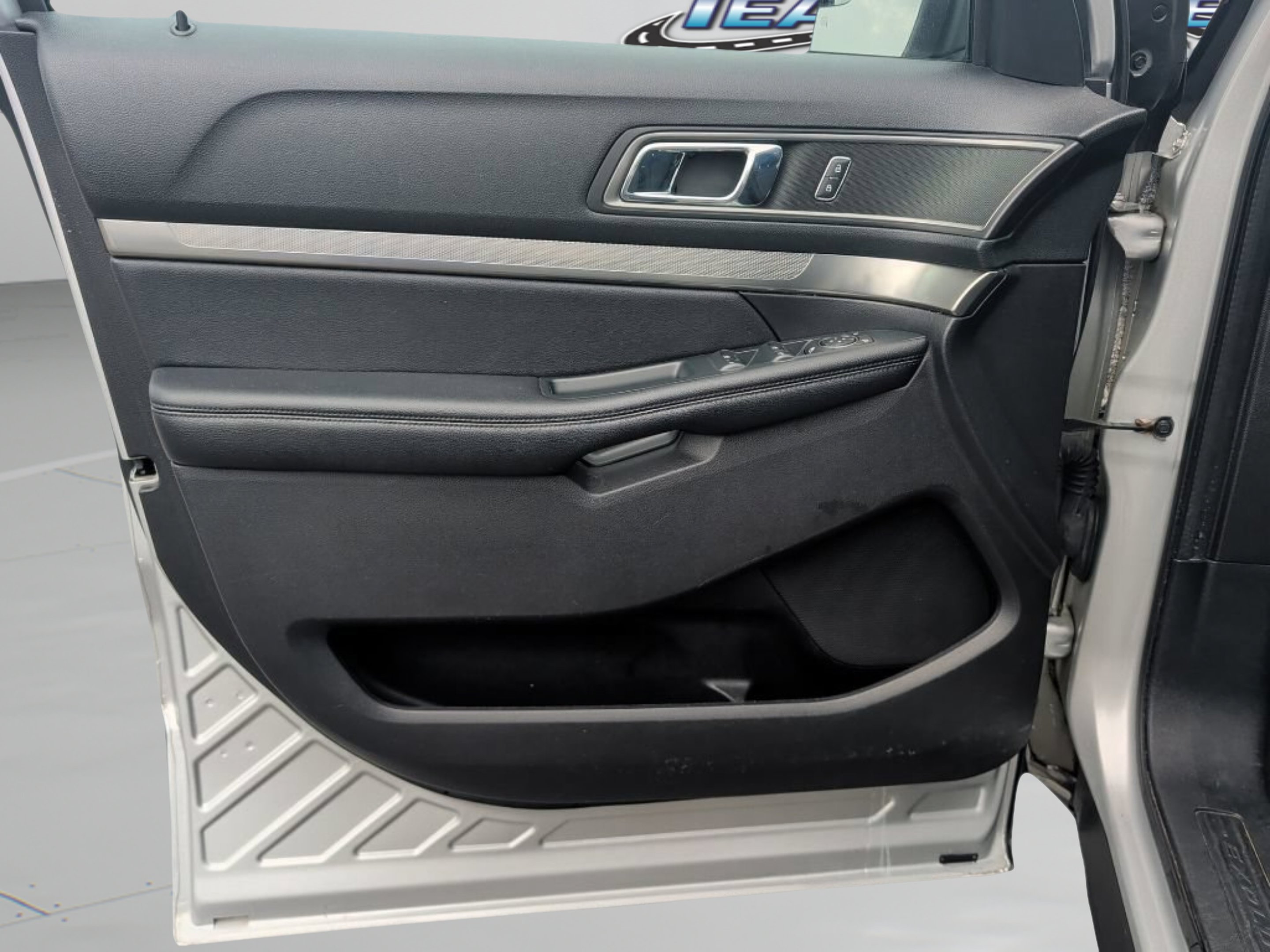 Used 2018 Ingot Silver Ford XLT image 16