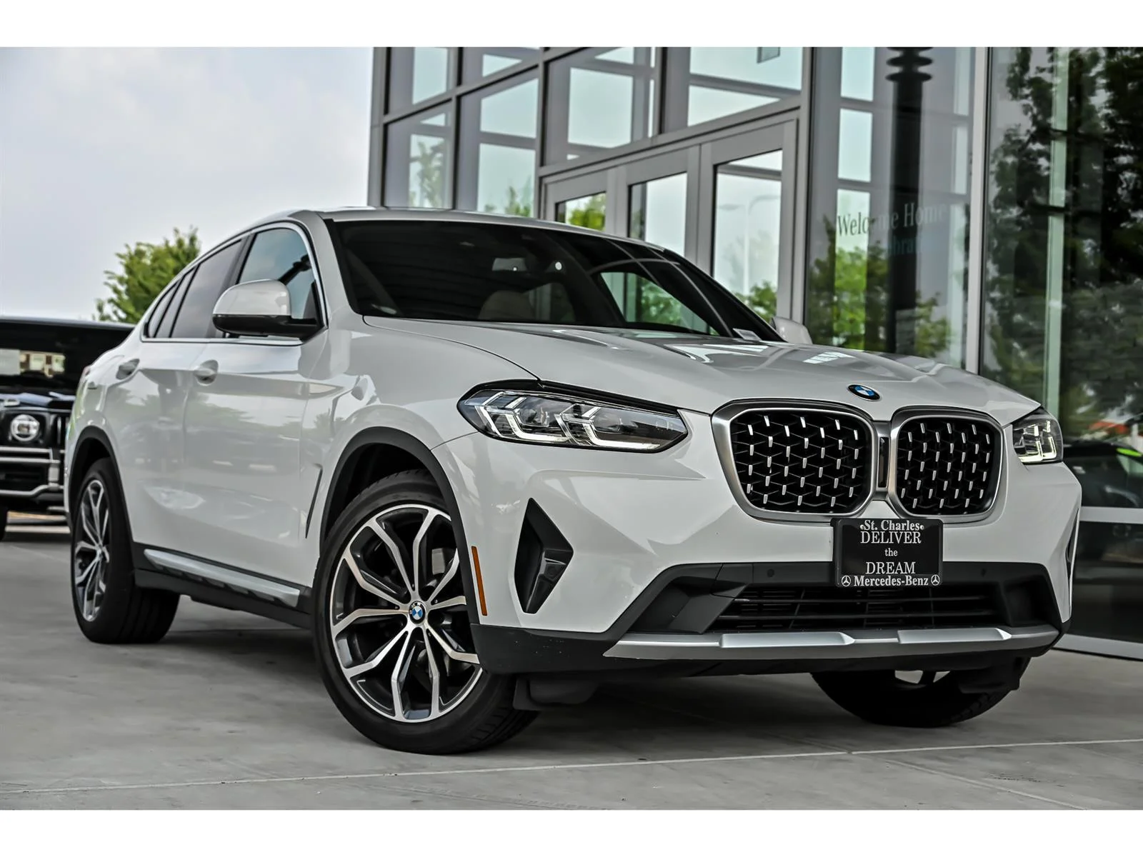 2023 BMW X4