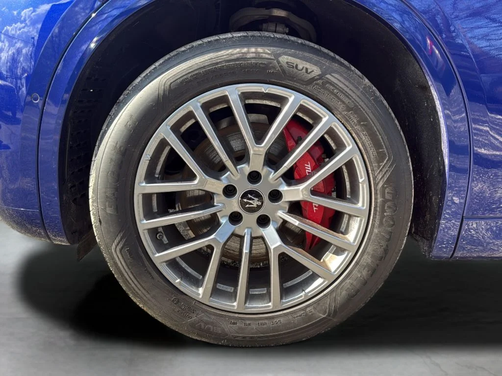 Used 2023  Maserati GT image 24