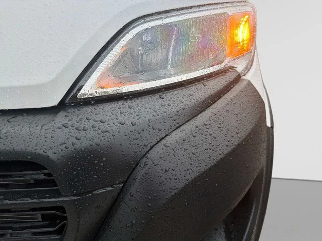 New 2026 Bright White Clear-Coat Exterior Paint RAM High Roof image 10