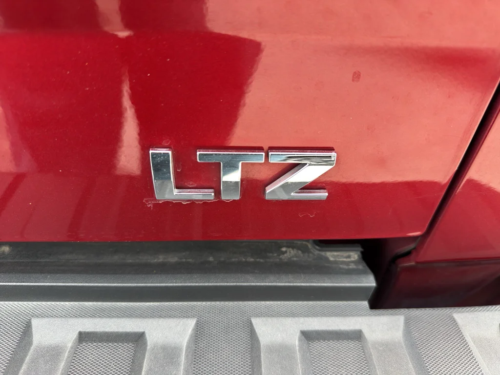 Used 2018 Cajun Red Tintcoat Chevrolet LTZ image 39