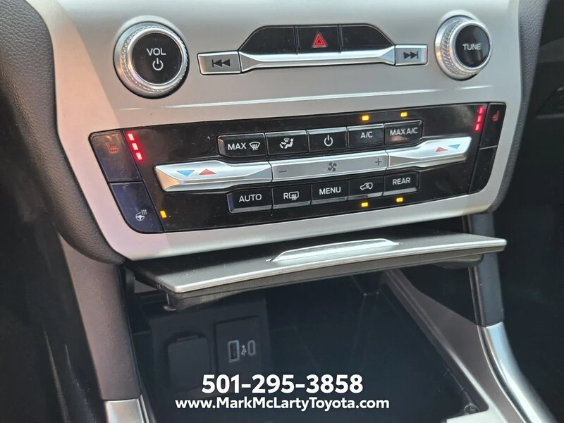 Used 2022 Black Metallic FORD XLT RWD image 20