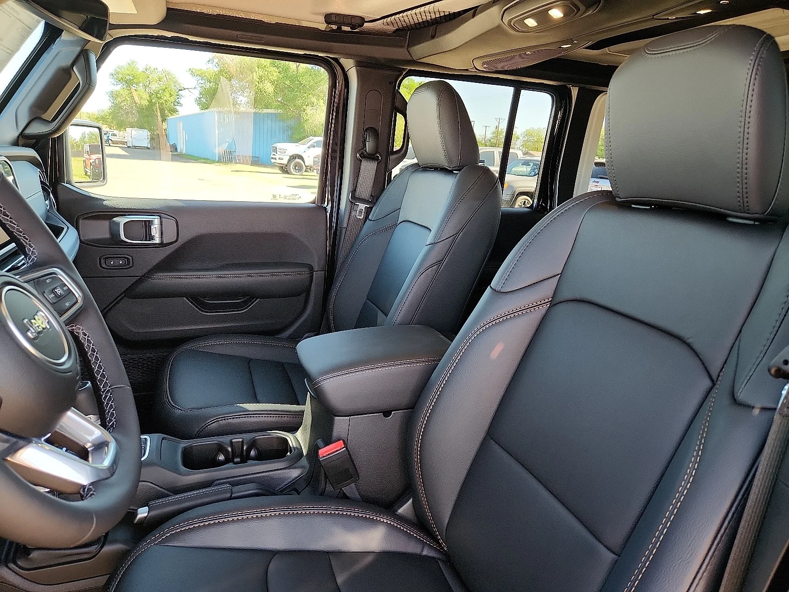 New 2026 PX8 Black Clear Jeep 4-DOOR SAHARA image 11