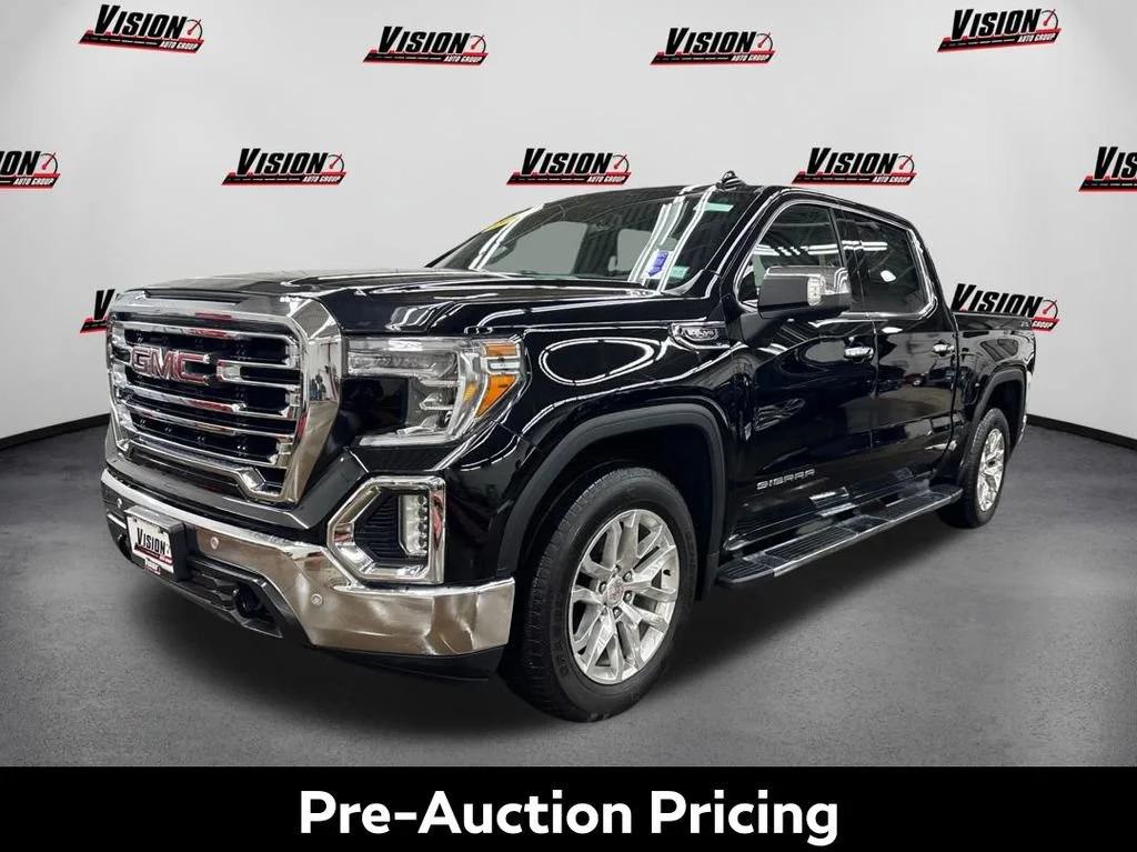 2019 GMC Sierra 4WD Crew Cab Short Box SLT's photo