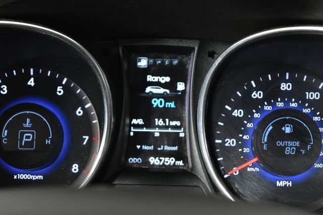 Used 2014 Red Hyundai GLS image 17