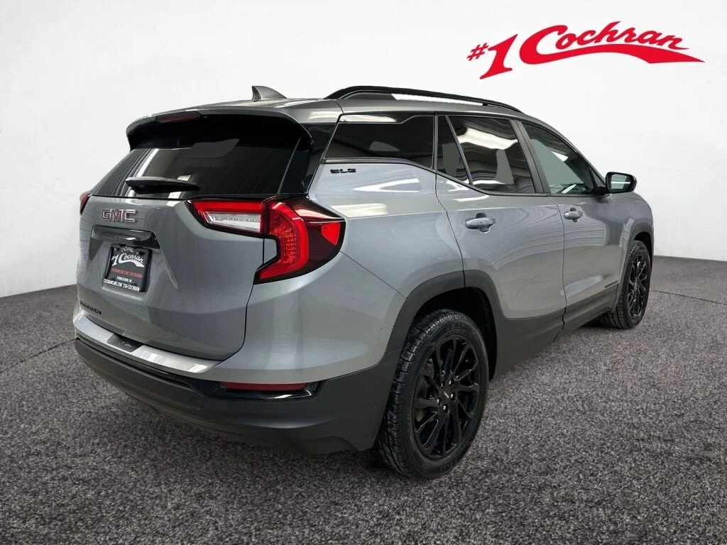 Used 2023 Sterling Metallic GMC SLE image 29