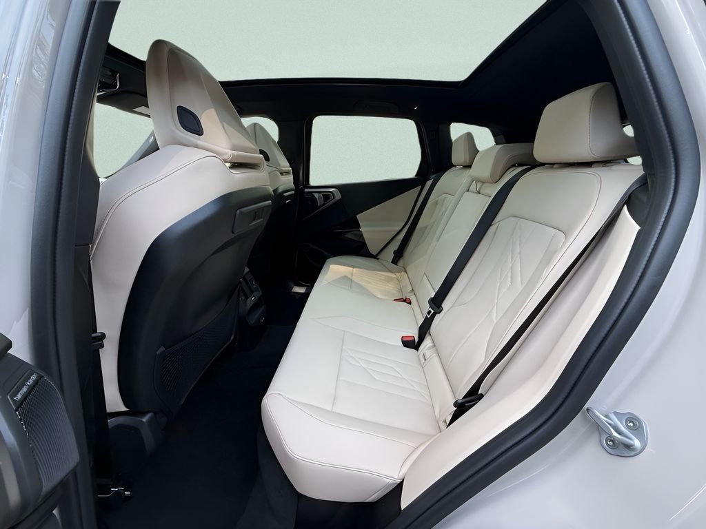 New 2026 Dune Grey Metallic BMW 30 xDrive image 16
