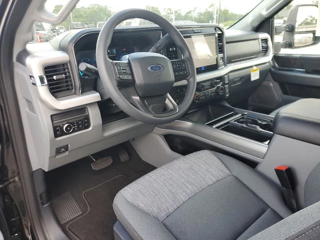 2026 Ford F-250 Super Duty XLT - Photo 17