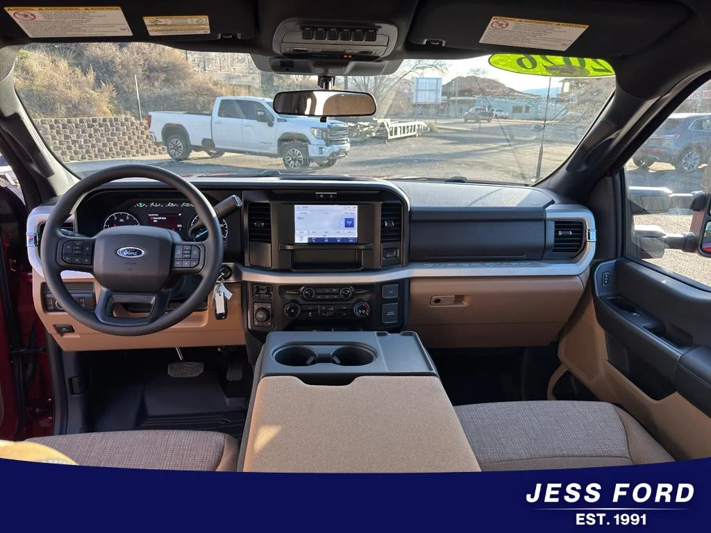 2026 Ford F-350 Super Duty XLT - Photo 13