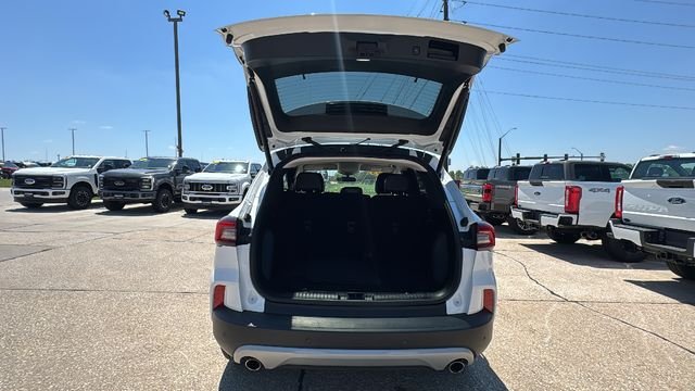 Used 2023 White Ford Base image 12