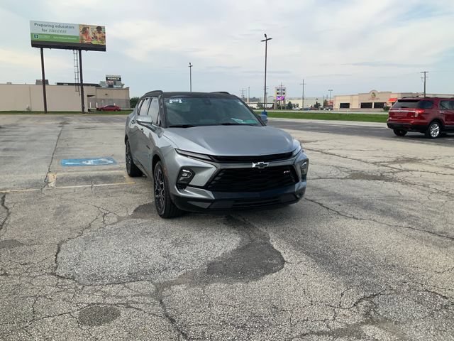 Used 2023 STERLING GRAY METALLIC Chevrolet RS image 4