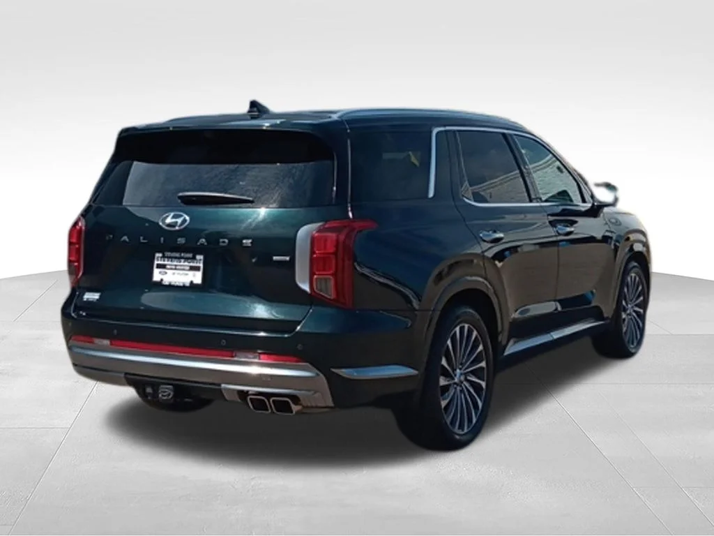 Used 2024 Robust Emerald Hyundai Calligraphy image 7