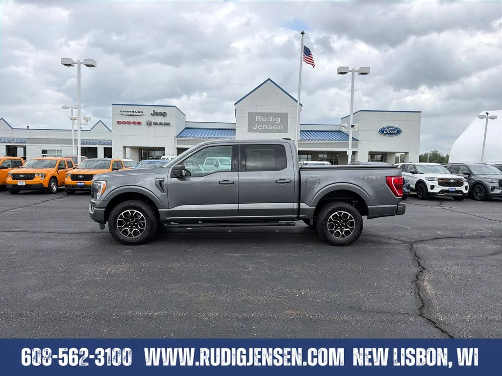 Used 2023 Gray Ford XLT image 2
