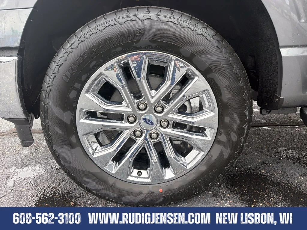 New 2026 Carbonized Gray Metallic Ford Lariat® image 26