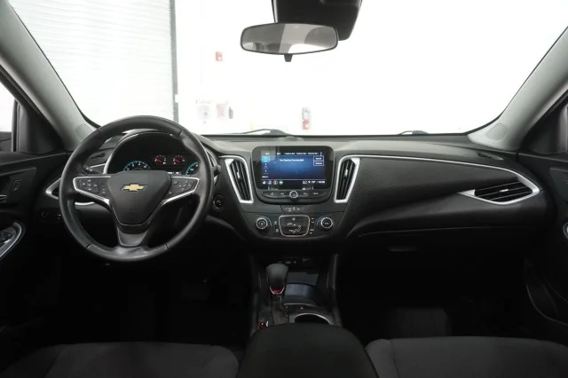 Used 2024 Summit White Chevrolet RS image 19