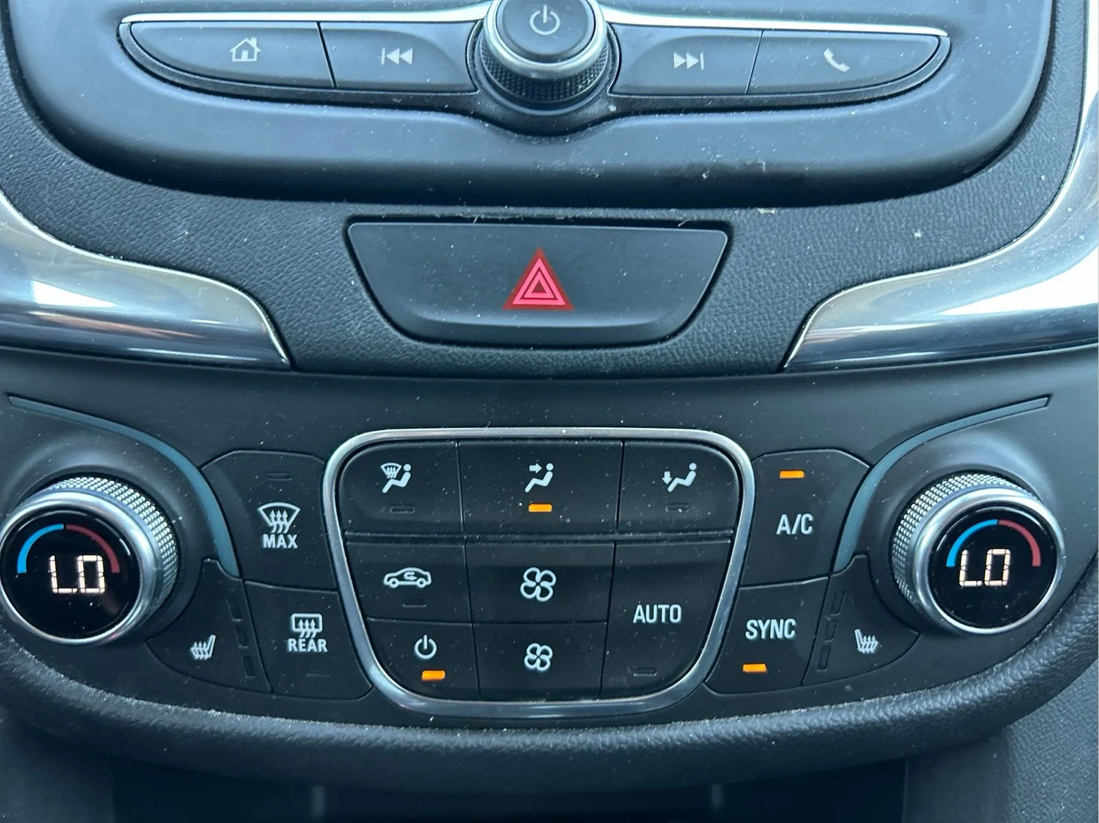 Used 2020 Summit White Chevrolet LT image 30