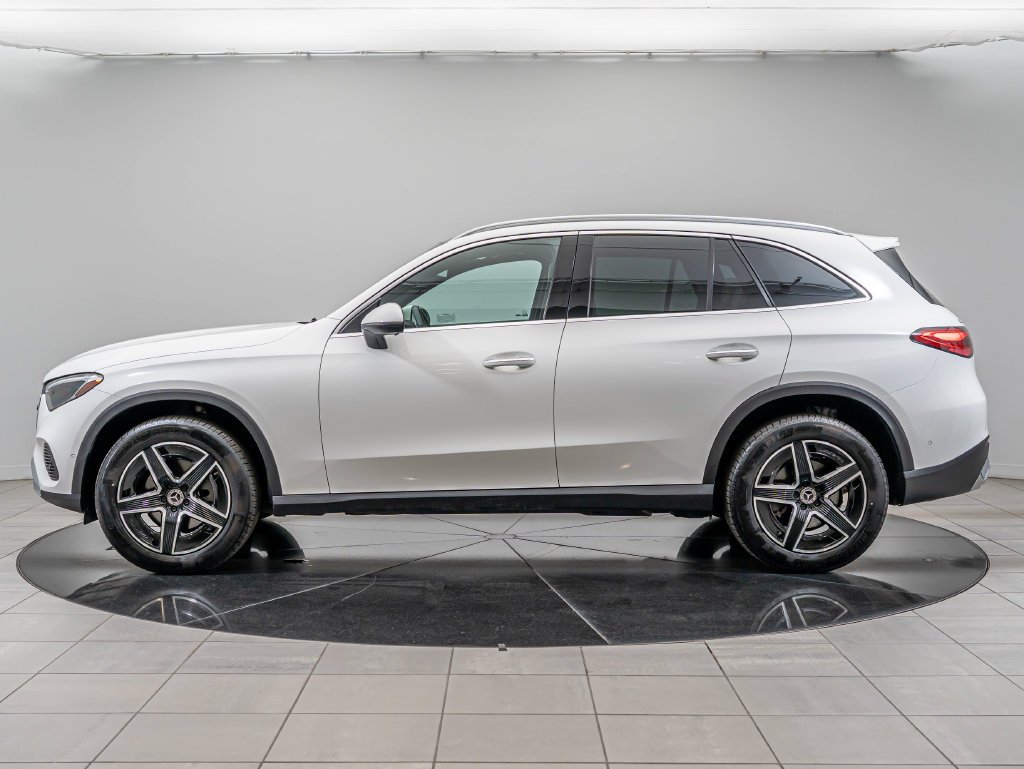Used 2026 Polar White Mercedes-Benz GLC 300 image 5