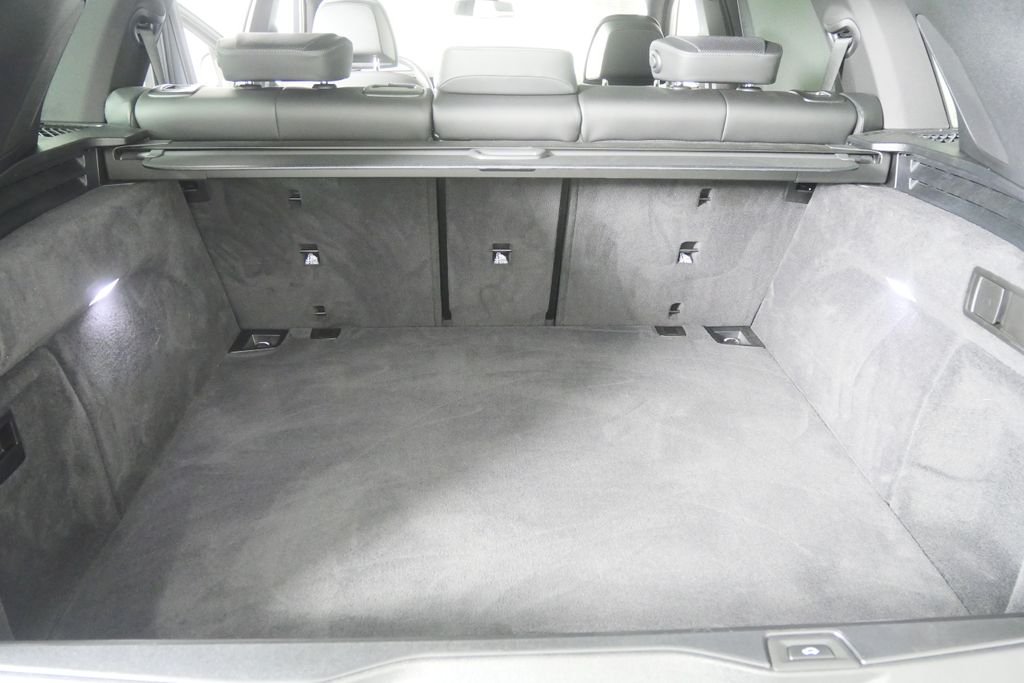 Certified Used 2026 Skyscraper Grey Metallic BMW sDrive40i image 18