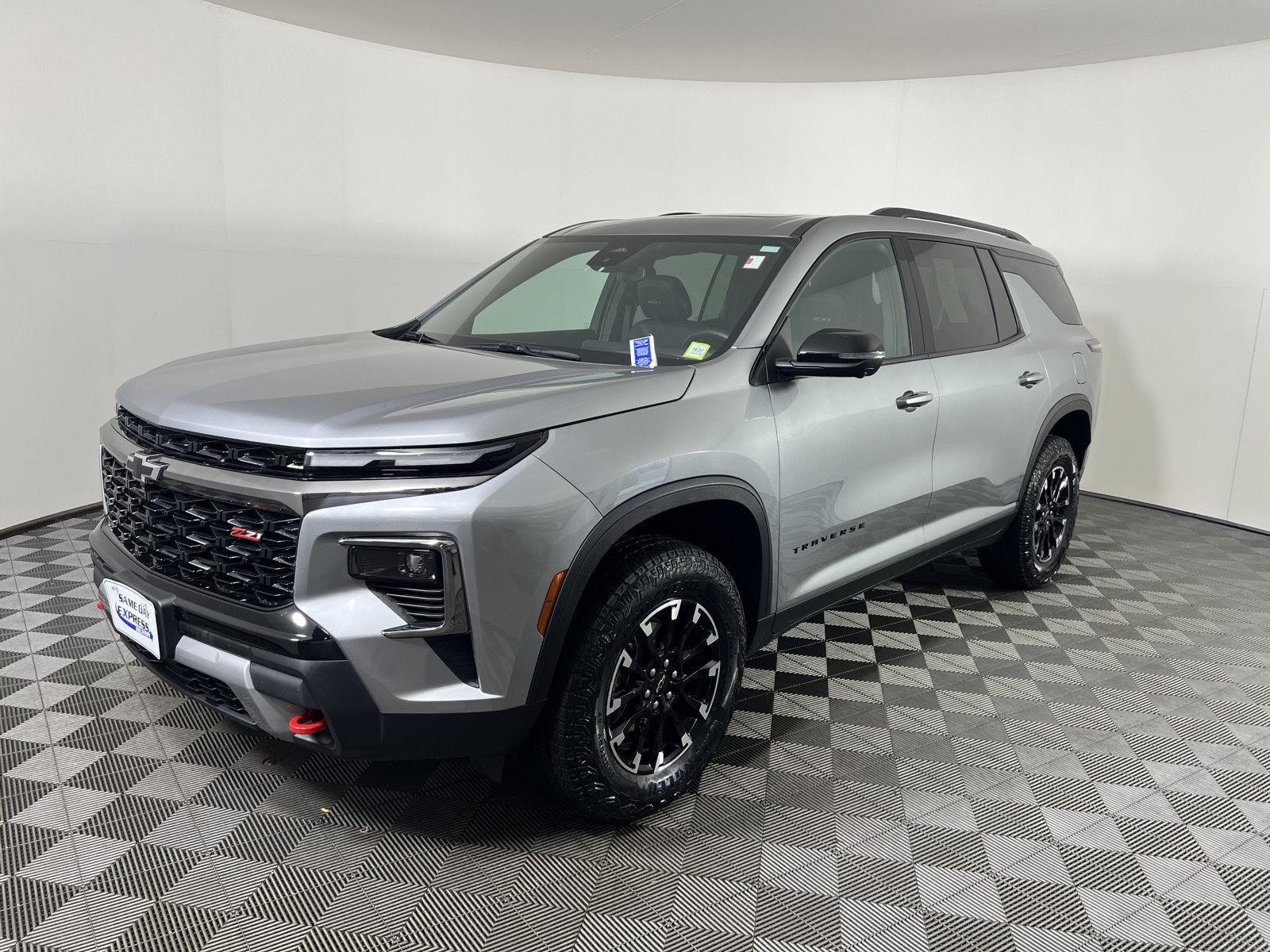 Used 2025 Sterling Gray Metallic Chevrolet AWD Z71 image 32
