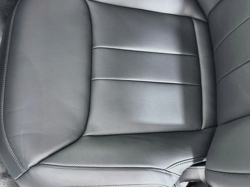 New 2027 Borasco Grey Land Rover SE image 20