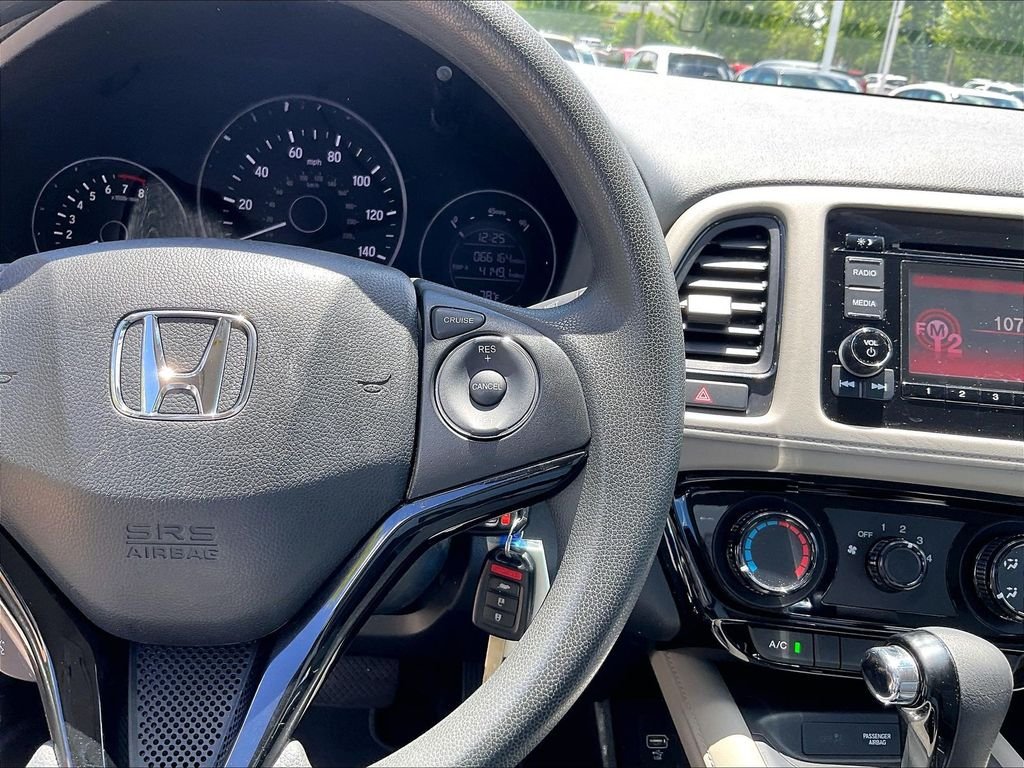 Used 2019 Silver Honda LX image 23