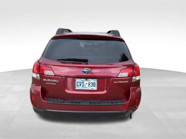 Used 2013 Red Subaru 2.5i Premium image 4