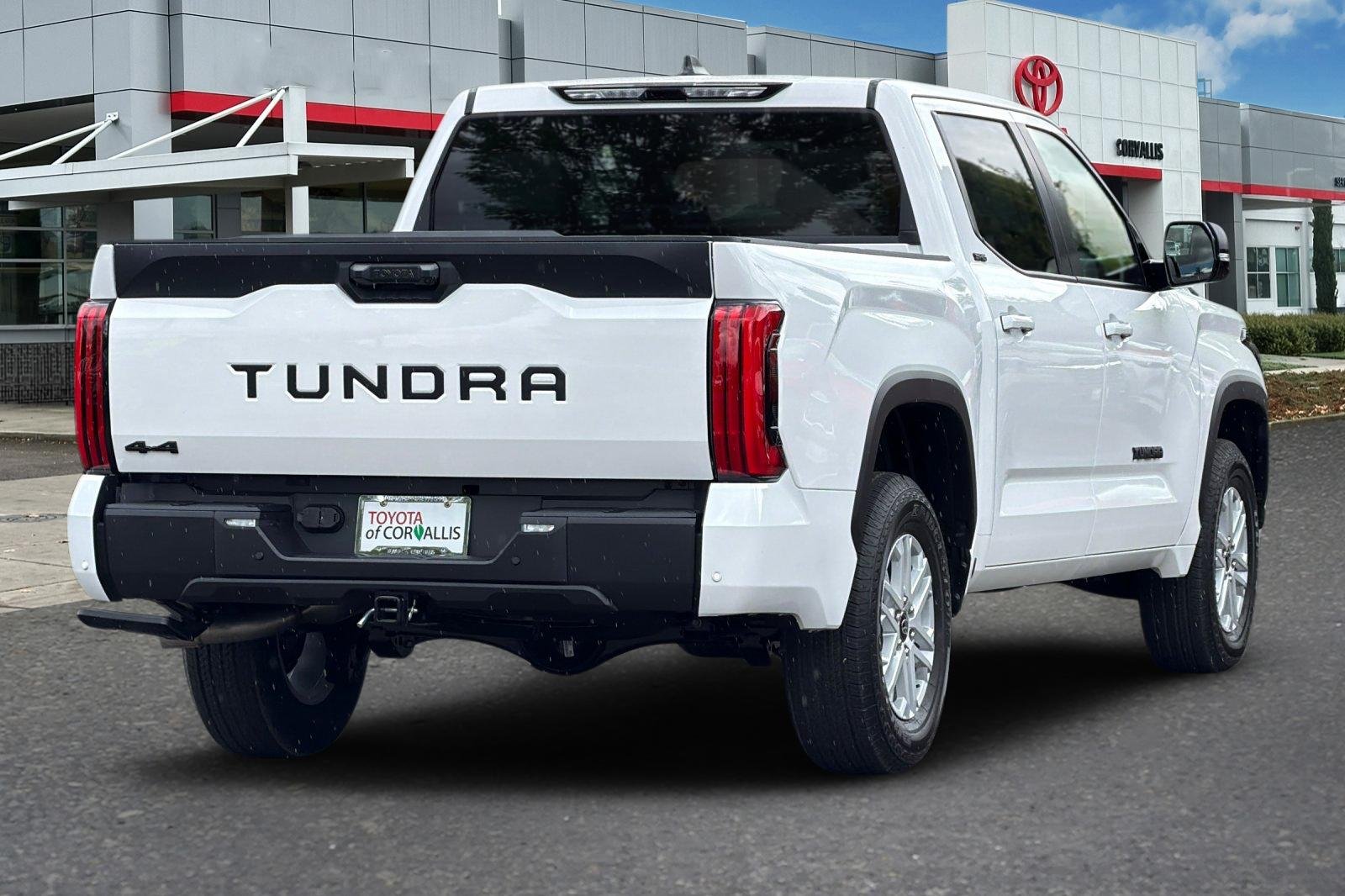 New 2026 Ice Cap Toyota  SR5 image 5