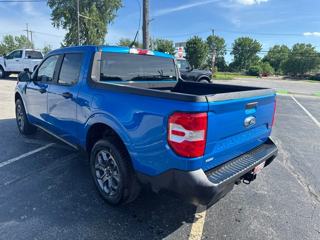 Used 2022 Blue Ford XLT image 5