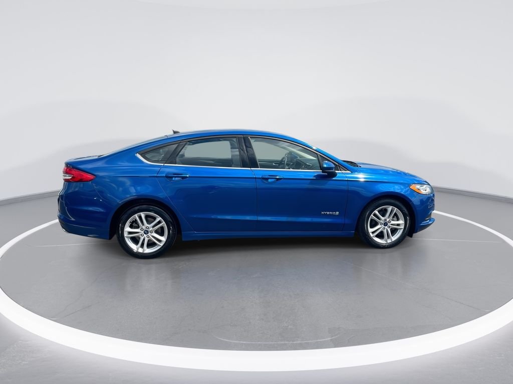 Used 2018 Blue Ford S image 9