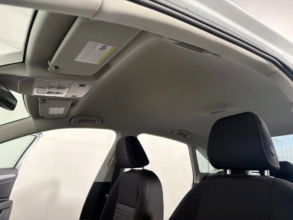 New 2027 White Volkswagen 1.5T S image 18