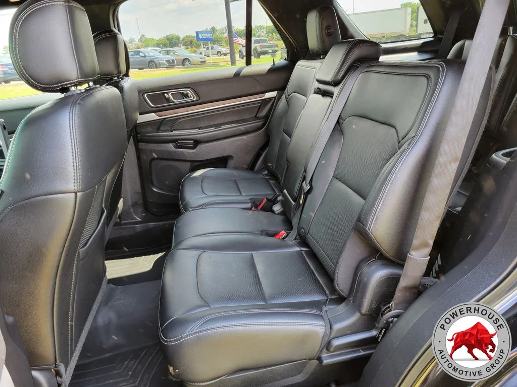 Used 2016 Black Ford Limited image 16