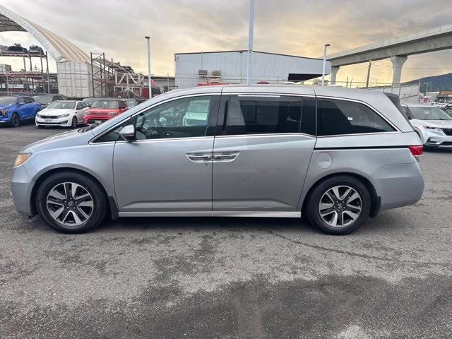 Used 2016 Silver Honda Touring Elite image 2