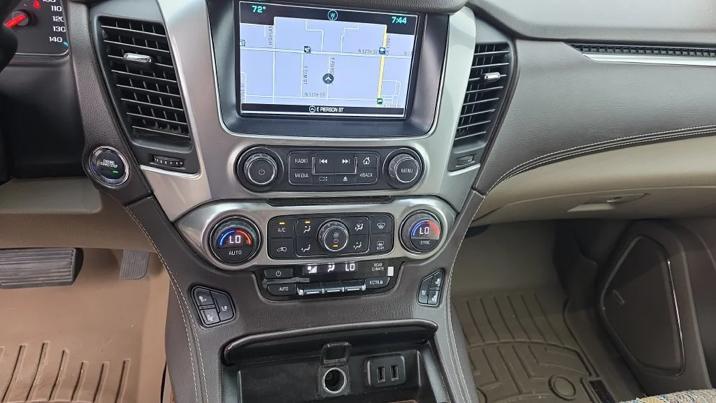 Used 2018 Gray Chevrolet Premier image 23