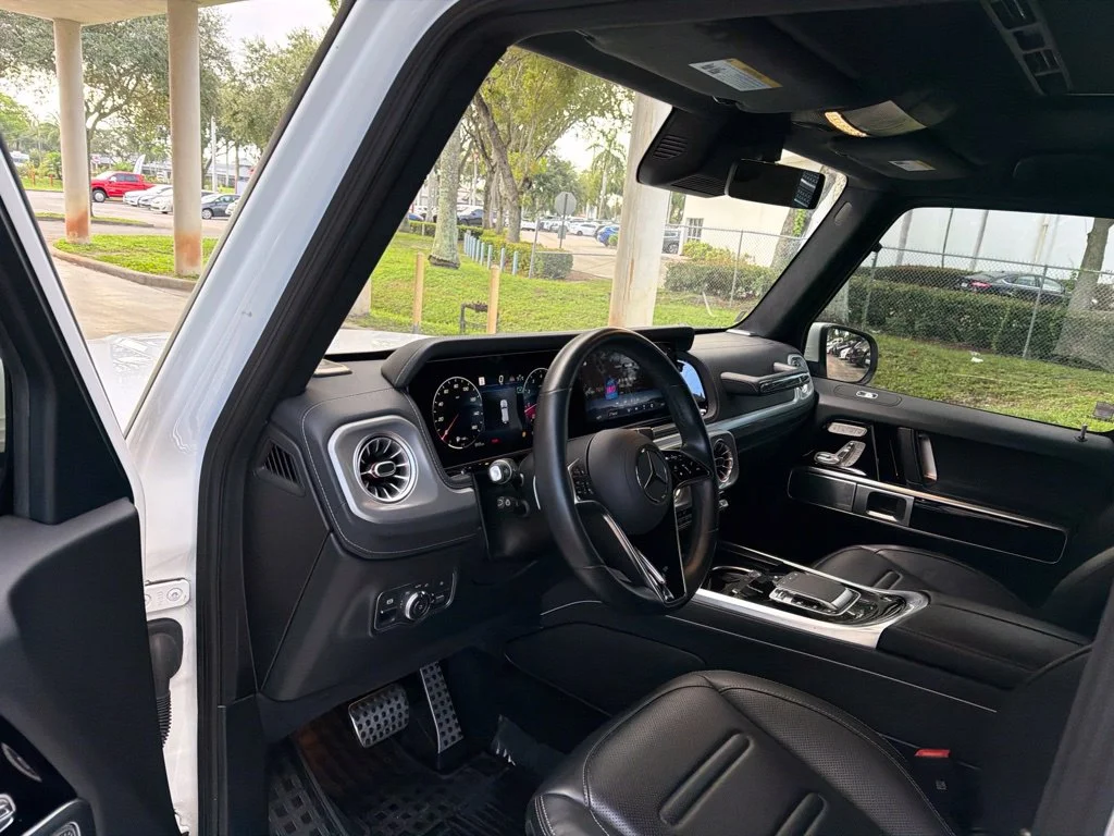 Used 2025 White Mercedes-Benz G 550 image 6