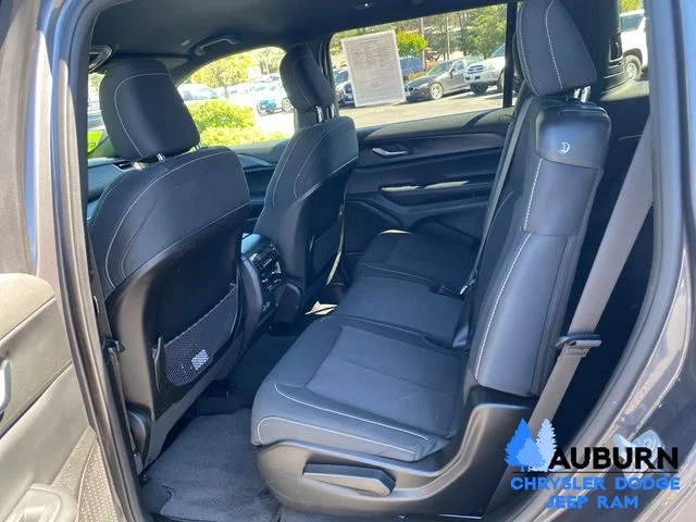 Used 2024 Gray Jeep Laredo image 23