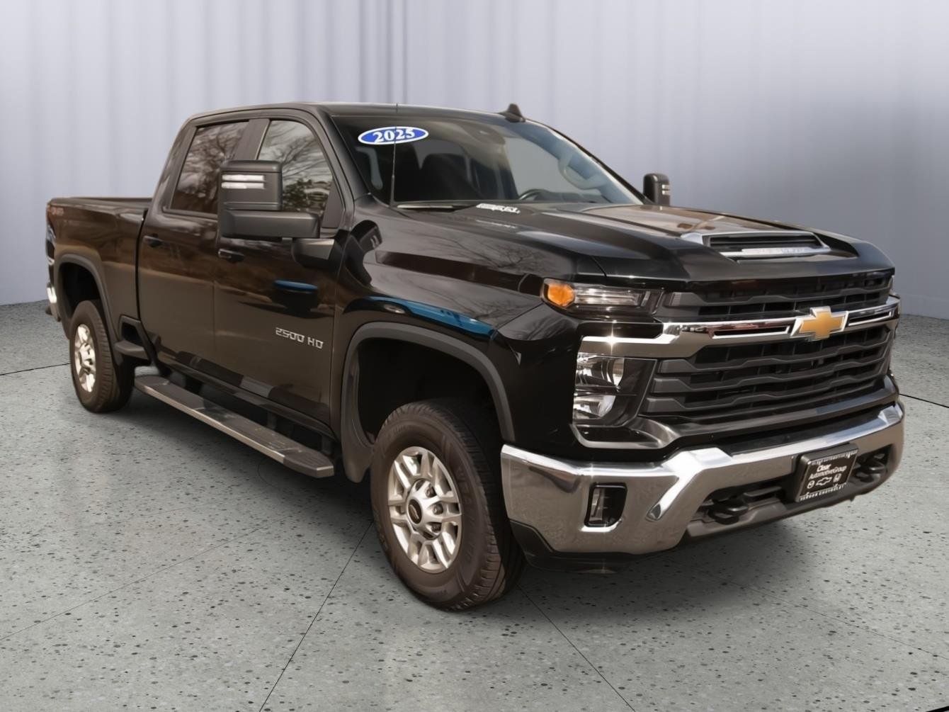 2025 Chevrolet Silverado HD LT 4WD Crew Cab Standard Box's photo