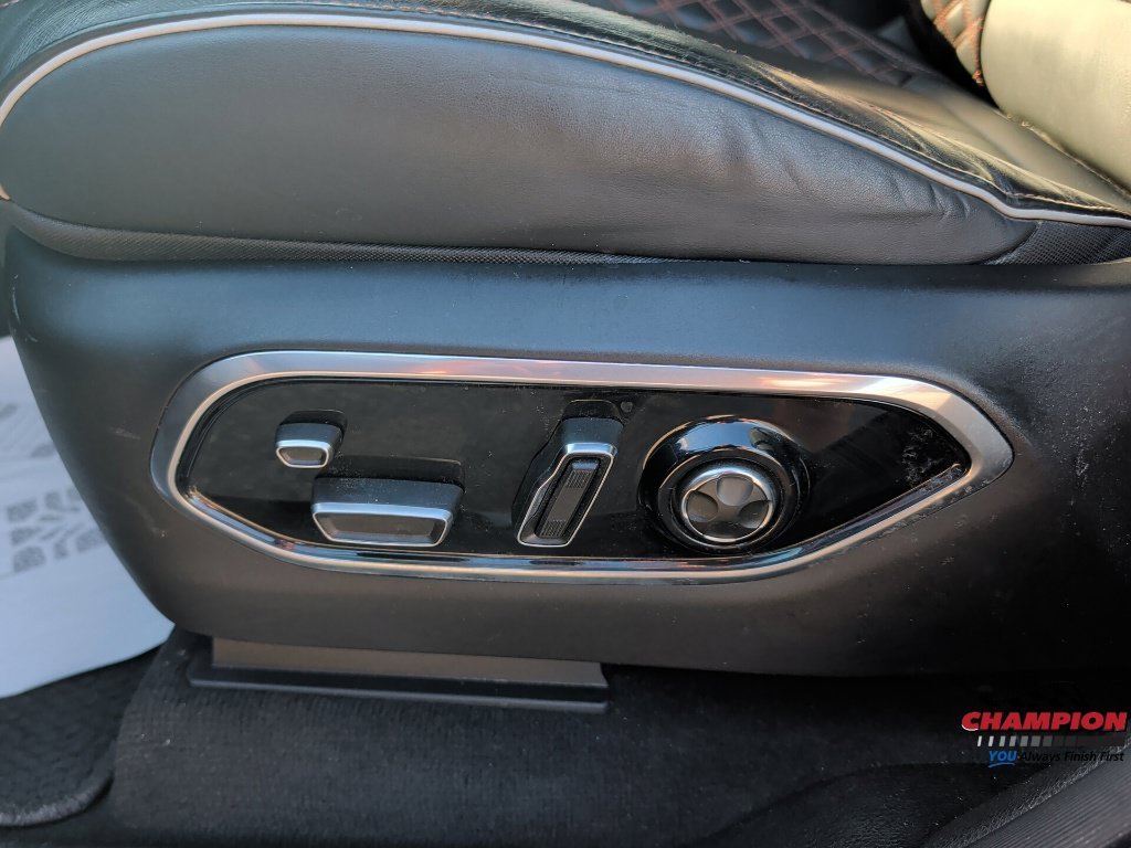 Used 2023 Black Jeep Summit image 22