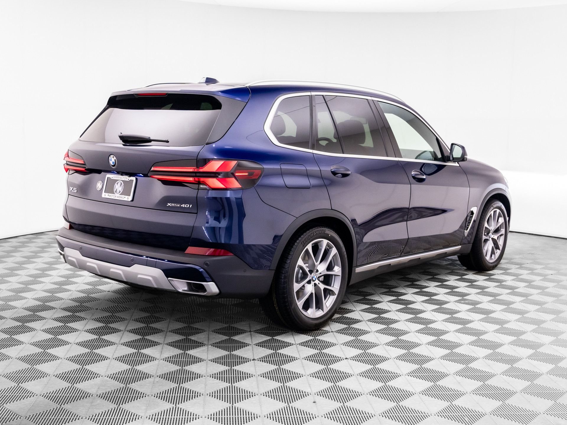 New 2026 Tanzanite Blue II Metallic BMW xDrive40i image 6