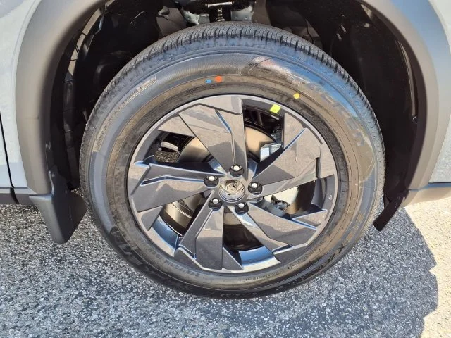 New 2027 Boulder Gray Pearl Nissan SV image 5